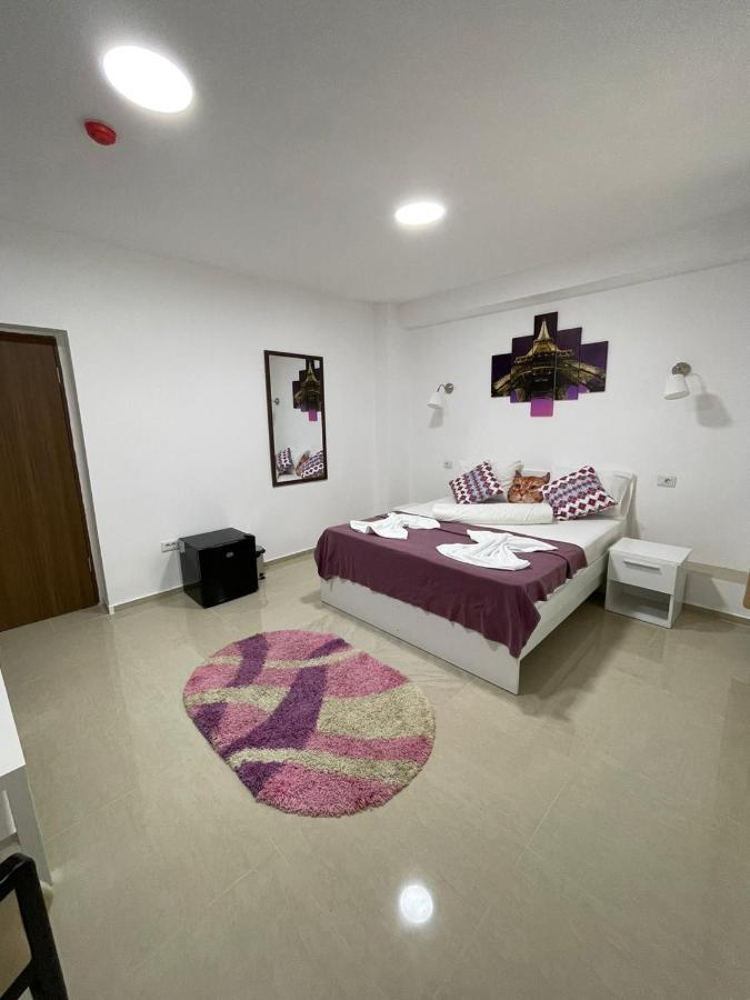 Hostel Tripoli Palace Bucarest Exterior foto