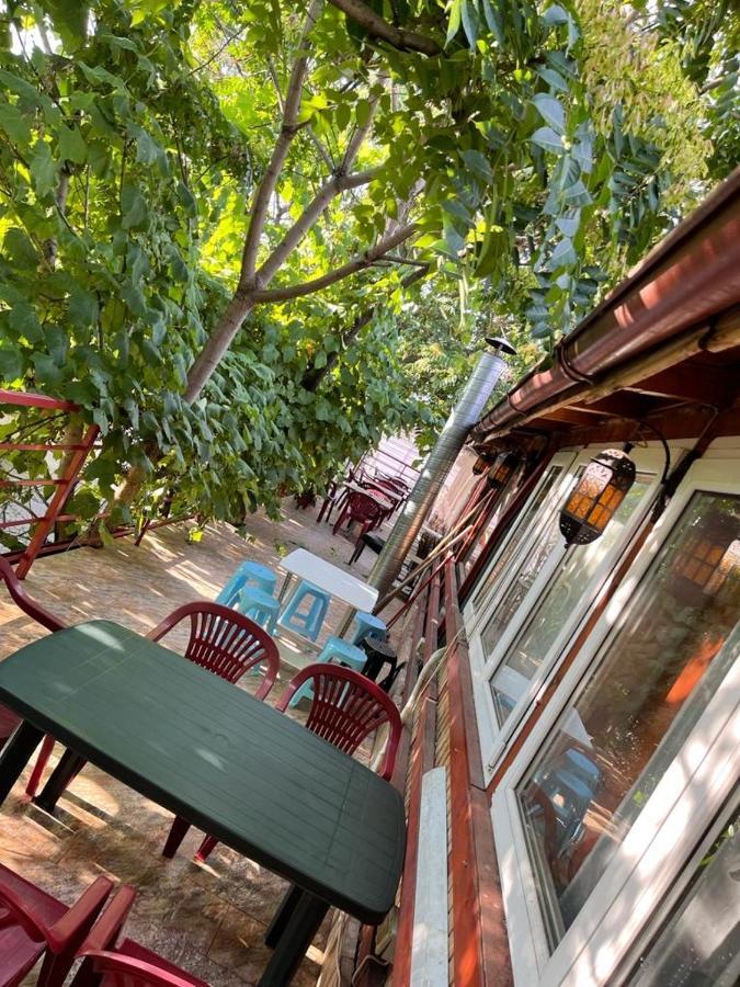 Hostel Tripoli Palace Bucarest Exterior foto